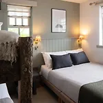 Hytte Corcreggan Mill B&b, Self-catering & Glamping