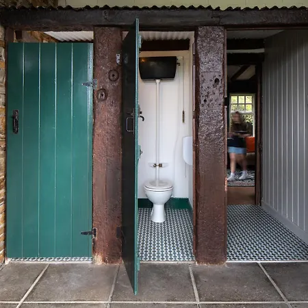 Lodge Corcreggan Mill And Glamping *