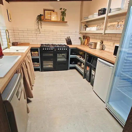 Chata Corcreggan Mill B&b, Self-catering & Glamping *
